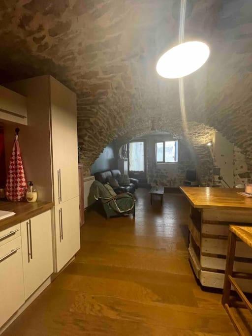 Charmante Cave Voutee 4 Personnes Saint-Jean-de-Fos Exterior photo